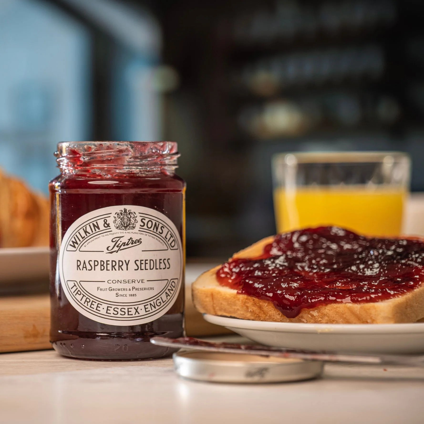 Tiptree Raspberry Seedless Conserve 340g
