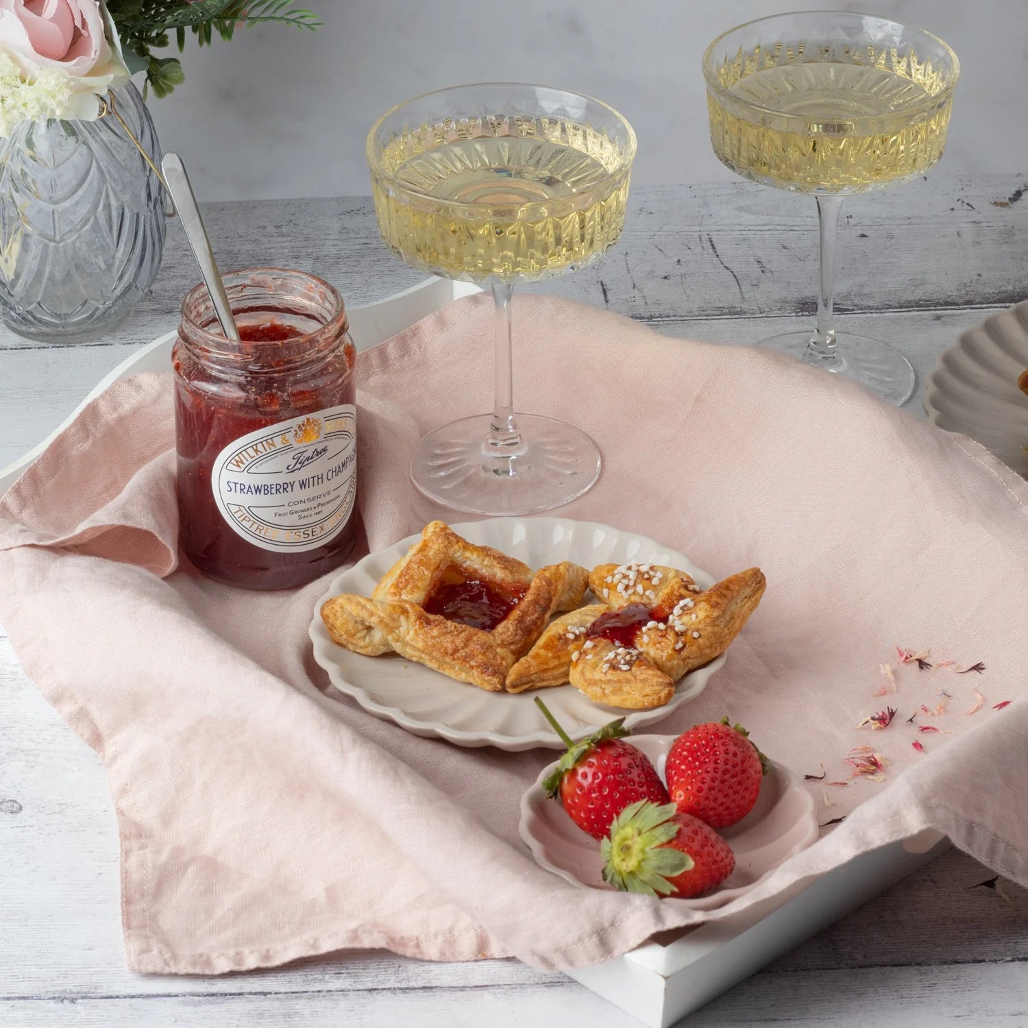 Tiptree Strawberry With Champagne Conserve 340g